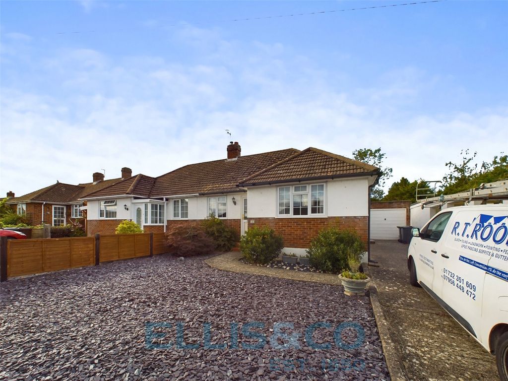 2 bed bungalow for sale in Colin Blythe Road, Tonbridge, Kent TN10, £