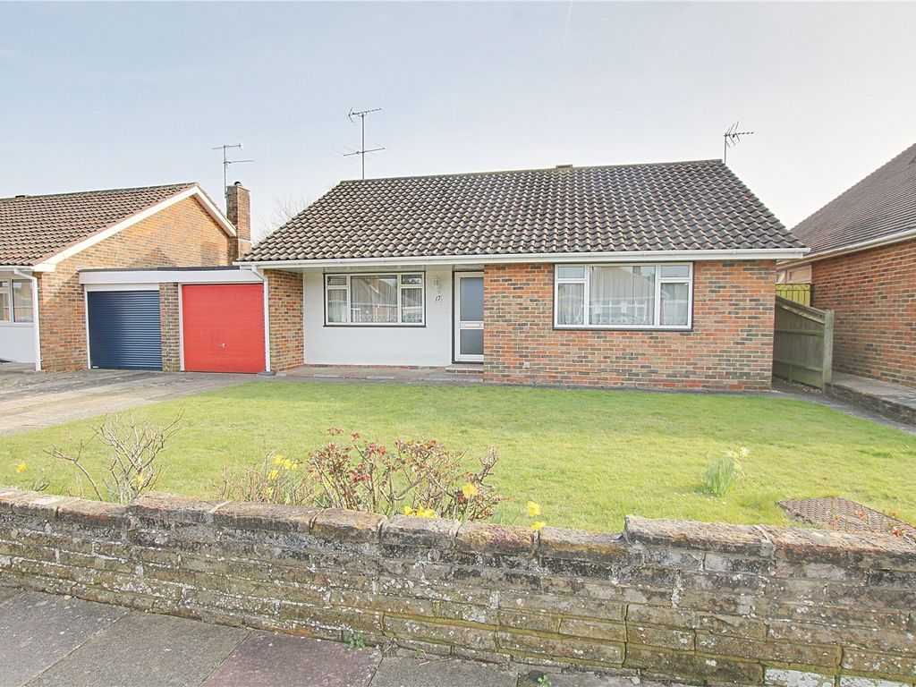 2 bed bungalow for sale in Derwent Drive, GoringBySea, Worthing, West