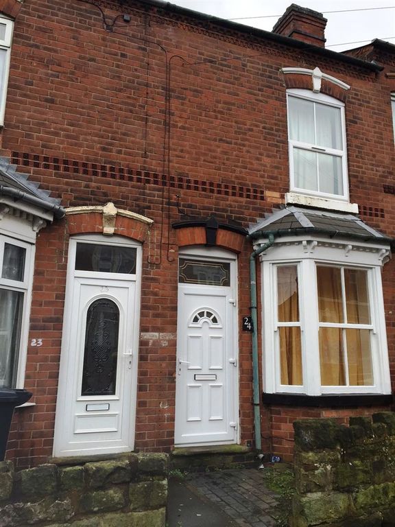 2 bed terraced house to rent in White Road, Smethwick B67, £825 pcm