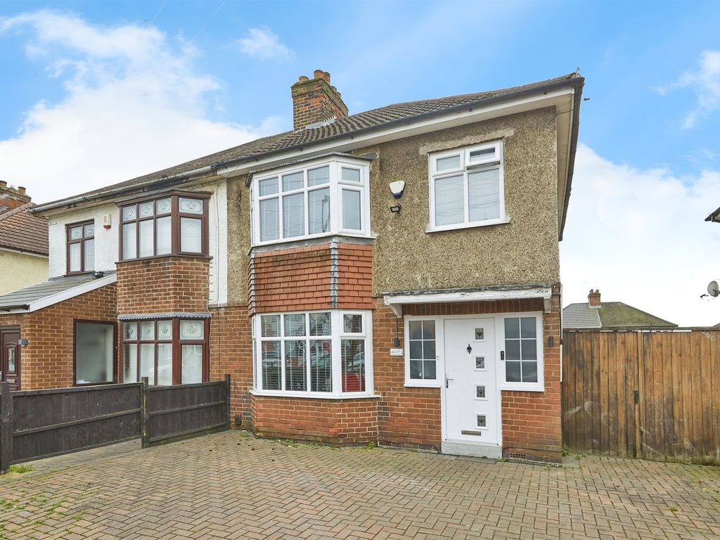 3 bed semidetached house for sale in Ainsworth Drive, Normanton, Derby