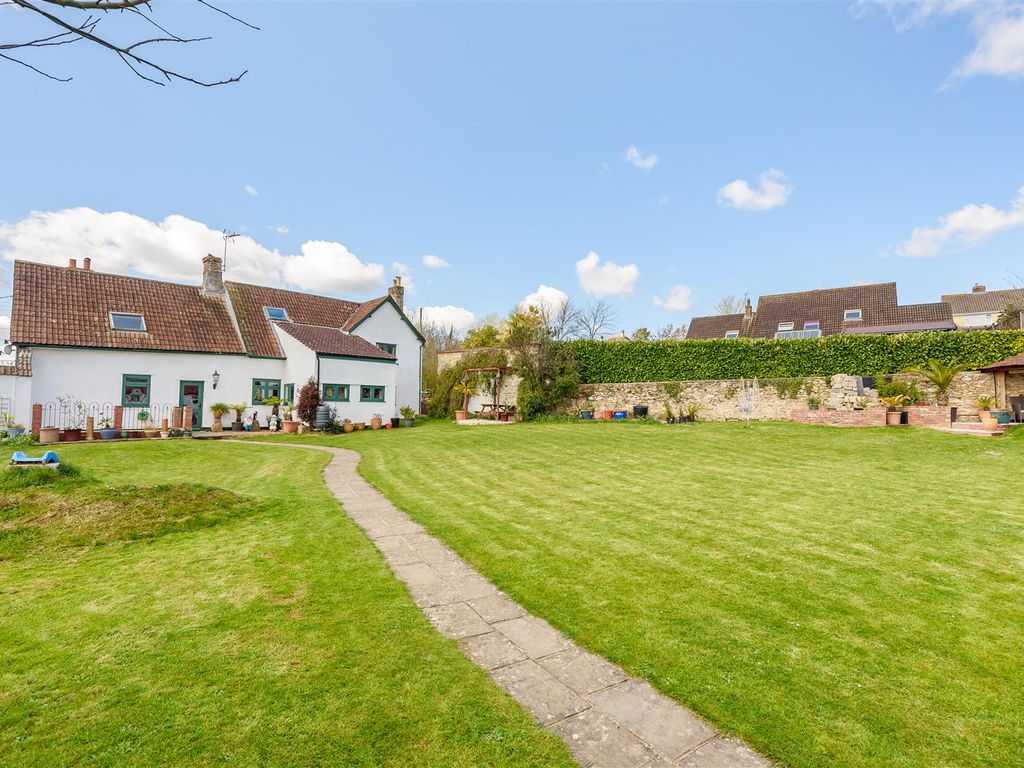 8 bed detached house for sale in Comeytrowe Lane, Taunton TA1 Zoopla