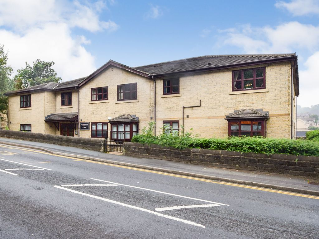 2 bed flat for sale in Halifax Road, Keighley, Keighley, West Yorkshire