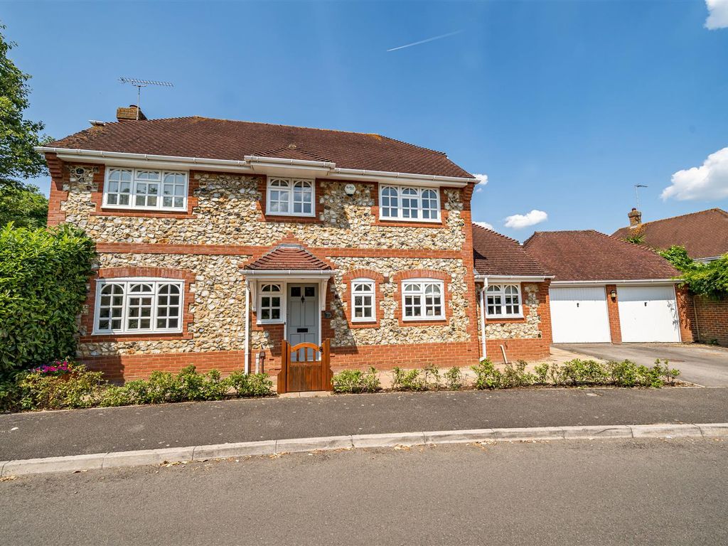 4 bed detached house for sale in East Park Farm Drive, Charvil, Reading