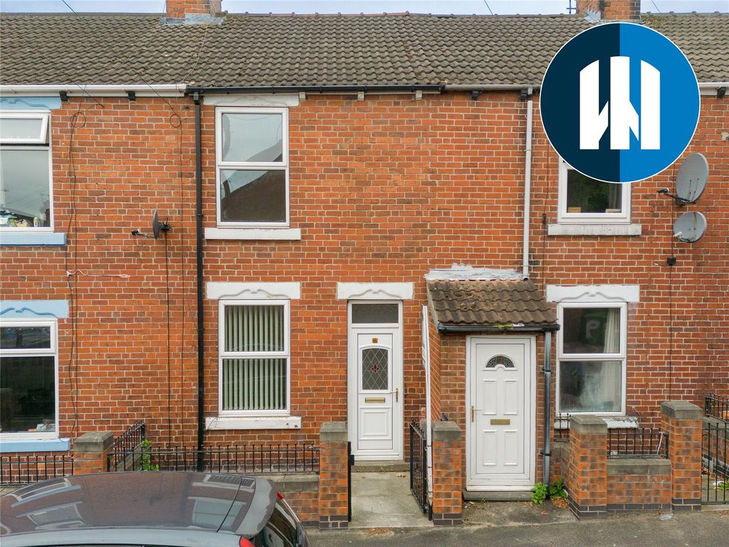 3 bed terraced house for sale in Regent Street, South Elmsall