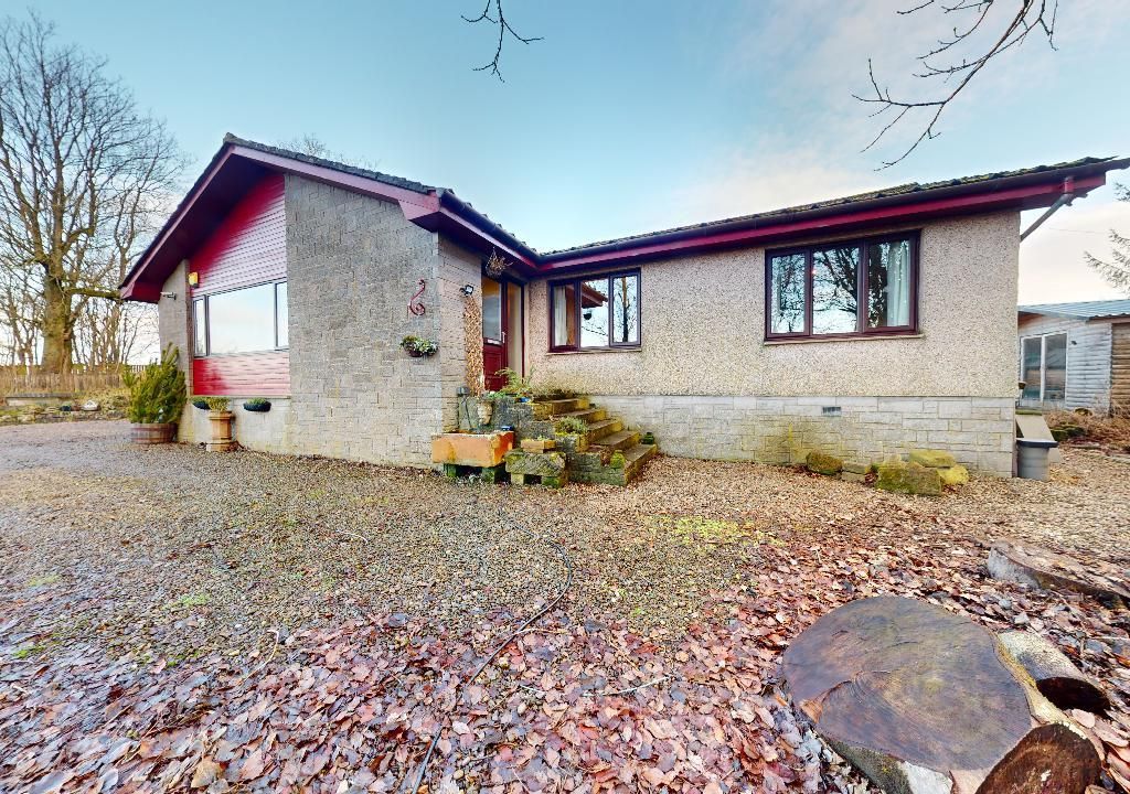 3 bed detached bungalow for sale in Monteith House Road, Carstairs