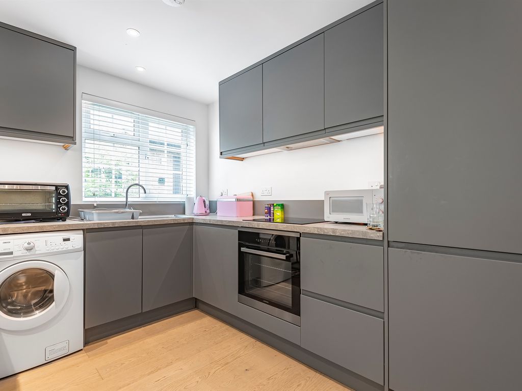 1 bed for sale in College Gardens, London SW17 Zoopla