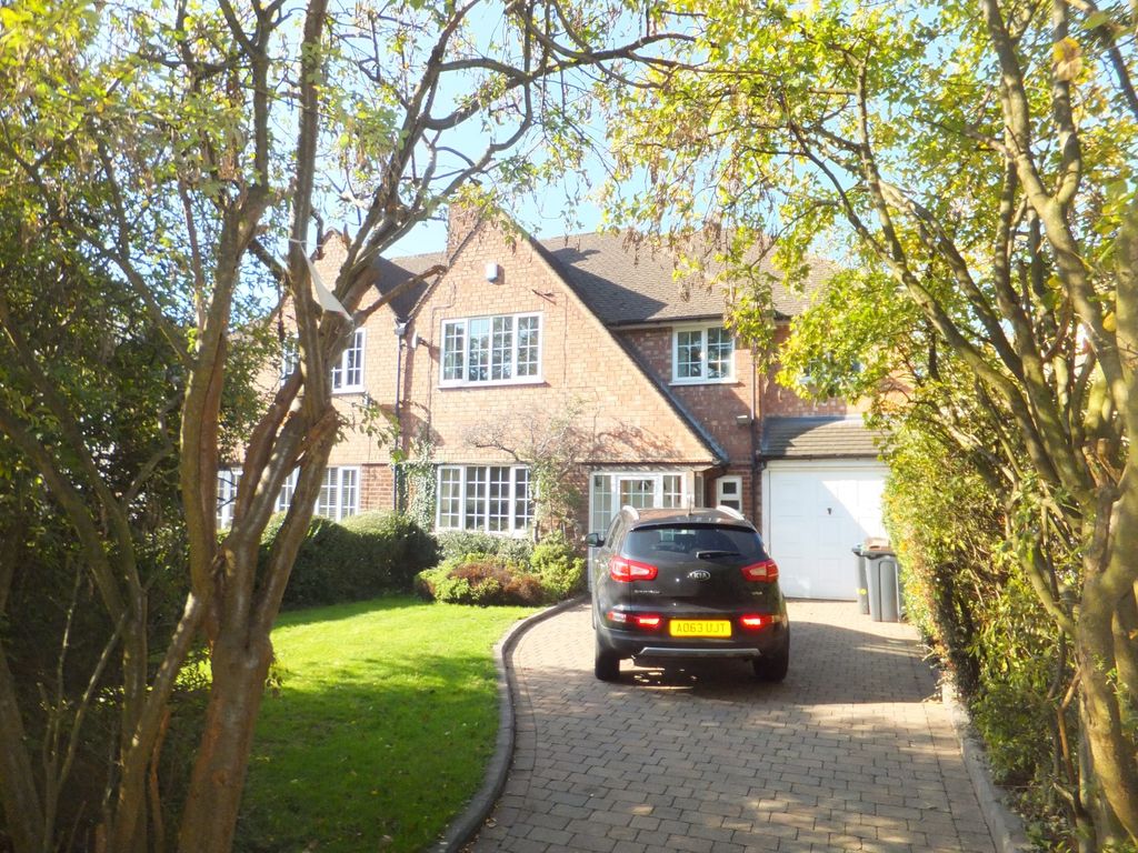 4 bed semidetached house to rent in Lichfield Road, Four Oaks, Sutton