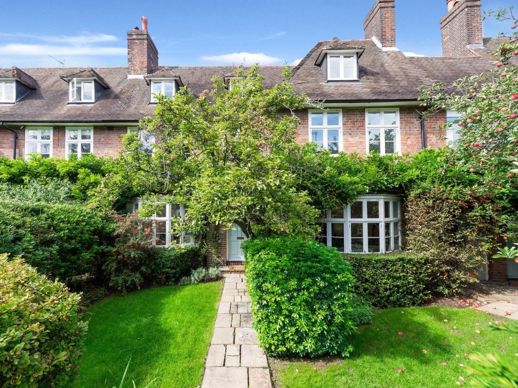 Reynolds Close, London NW11  