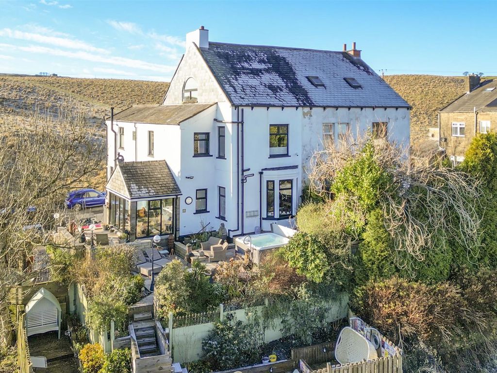 4 bed semidetached house for sale in Martin Croft Road, Haslingden