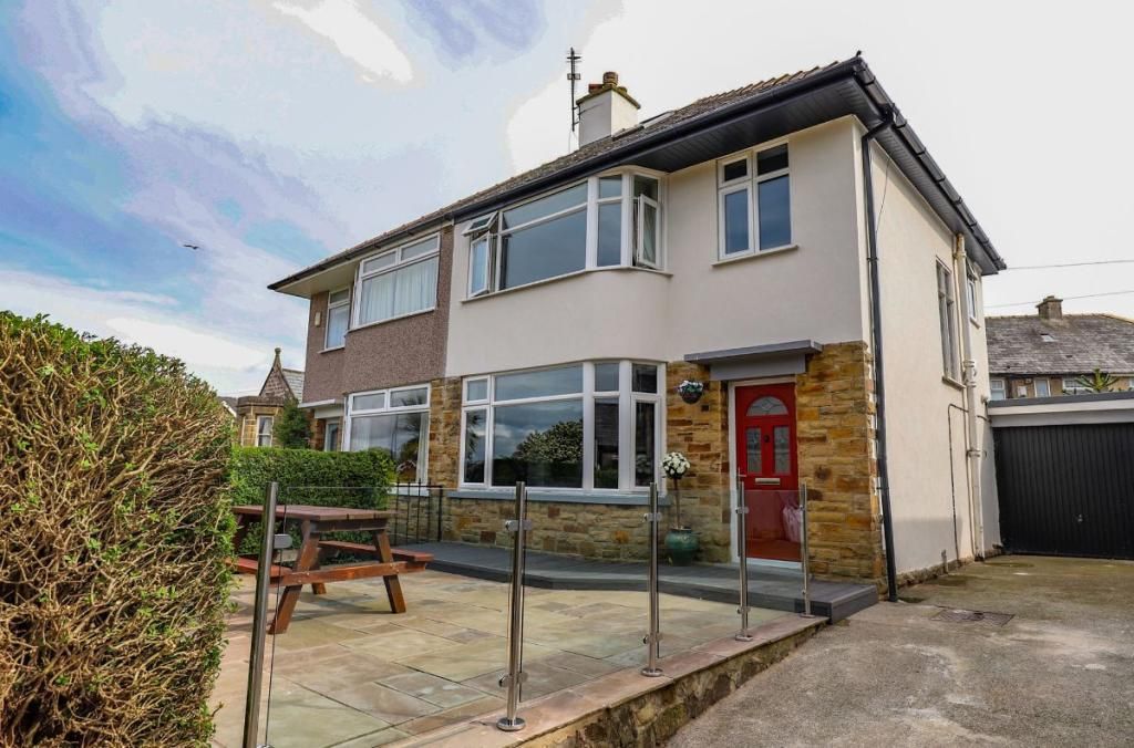 3 bed property to rent in Heysham Hall Grove, Heysham, Morecambe LA3