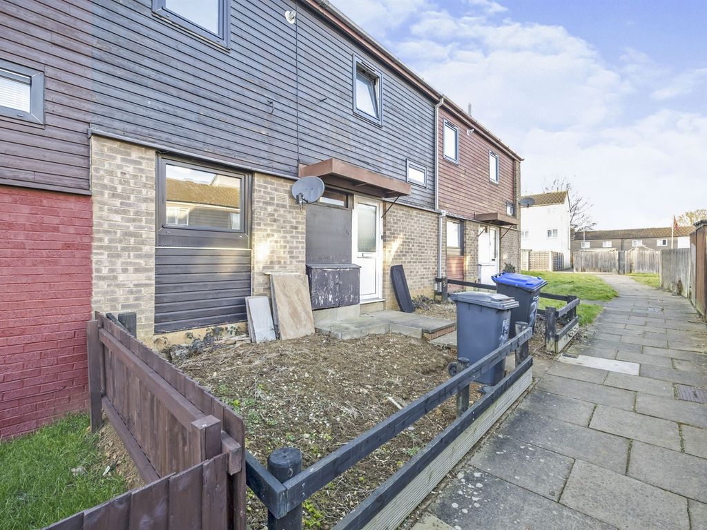 2 bed terraced house for sale in Booth Meadow Court, Abington