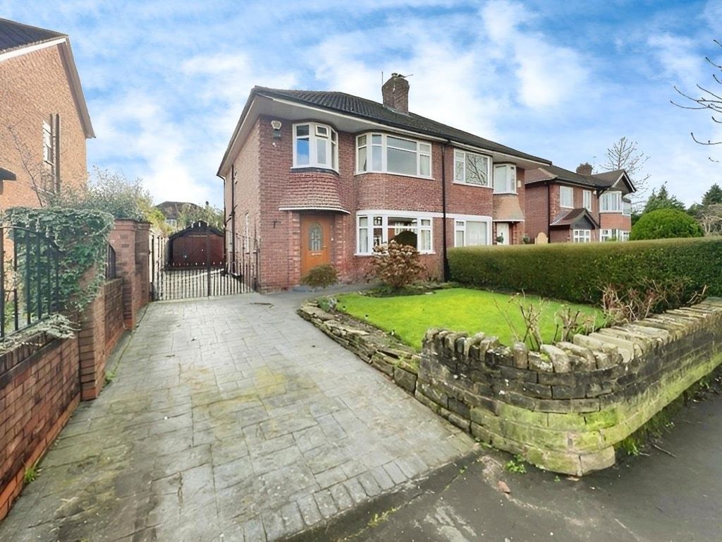 3 bed semidetached house for sale in Wood Lane, Timperley, Altrincham