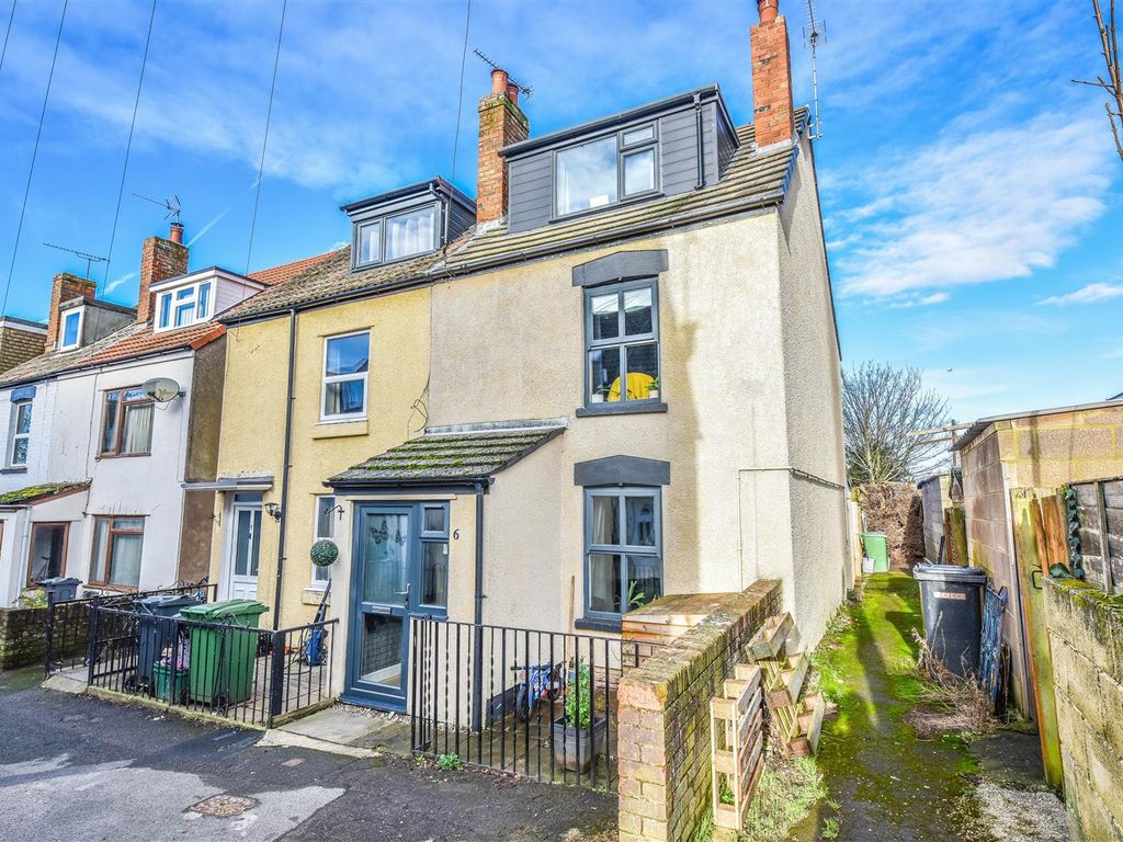 3 bed end terrace house for sale in Severn View Parade, Newtown