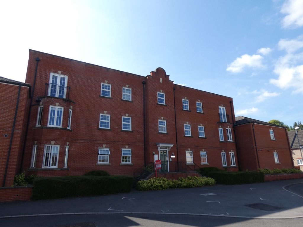 2 bed flat to rent in Armstrong House, Bridgewater Close, Salisbury SP2