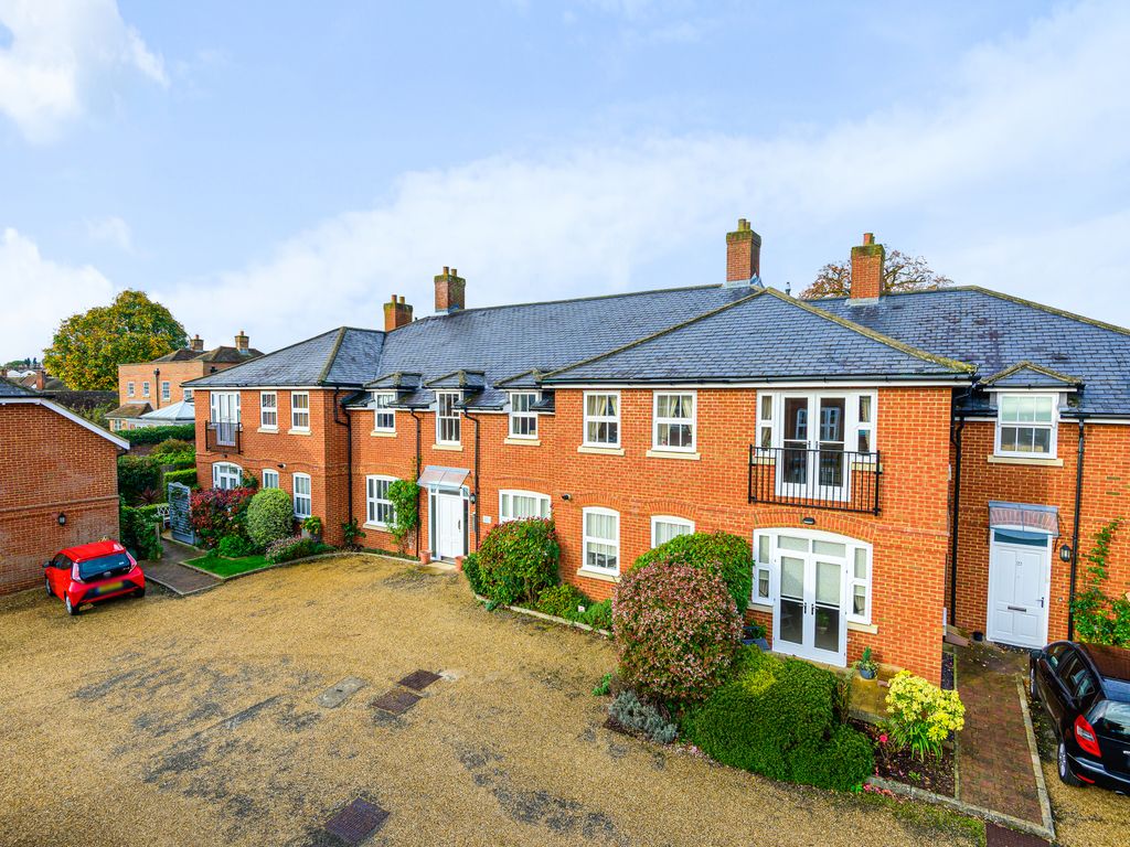 2 bed flat for sale in Police Station Road, West Malling ME19 Zoopla