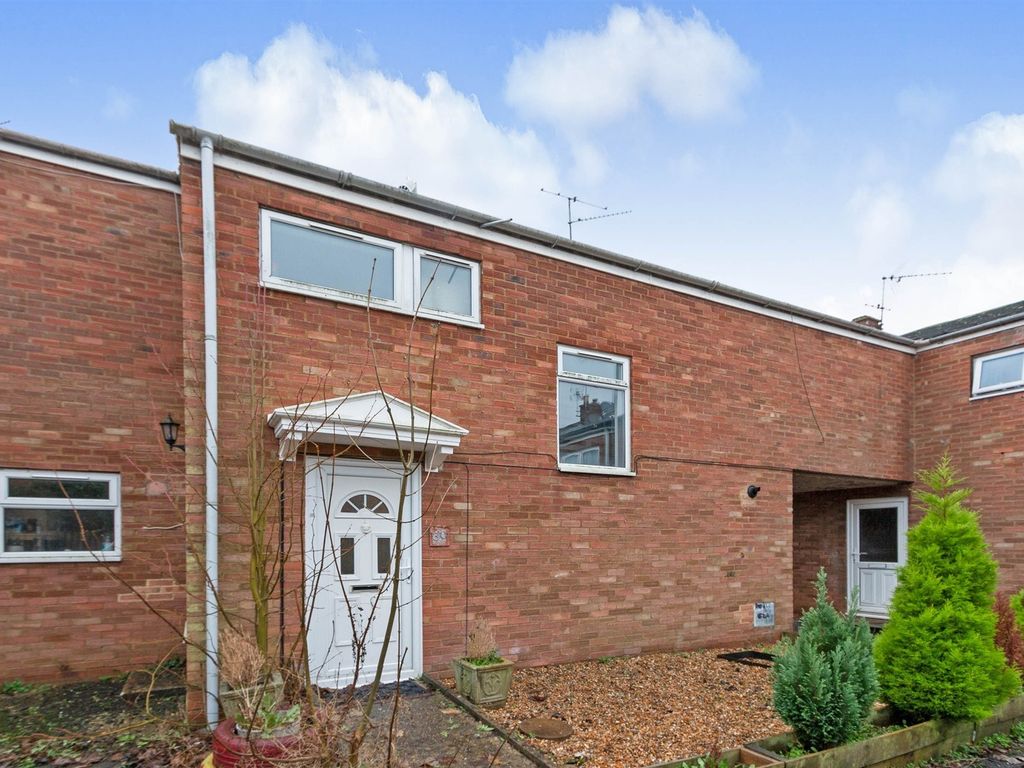4 bed terraced house for sale in Watson Way, Winklebury, Basingstoke