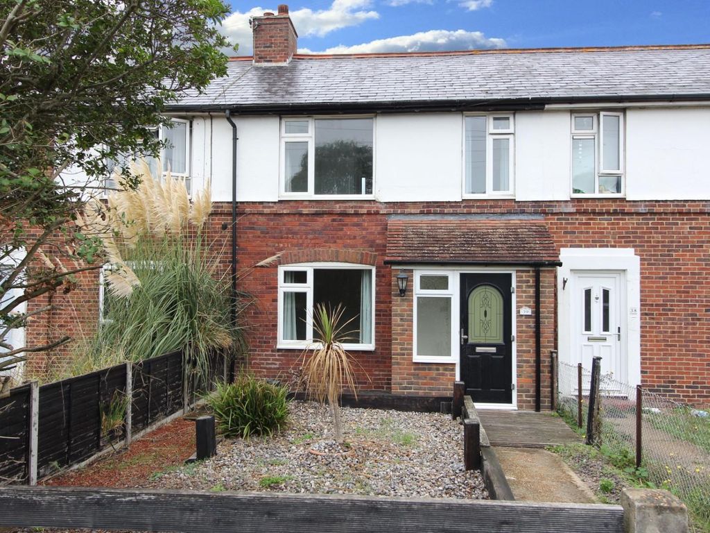 3 bed property for sale in St. Place, Hythe CT21 Zoopla