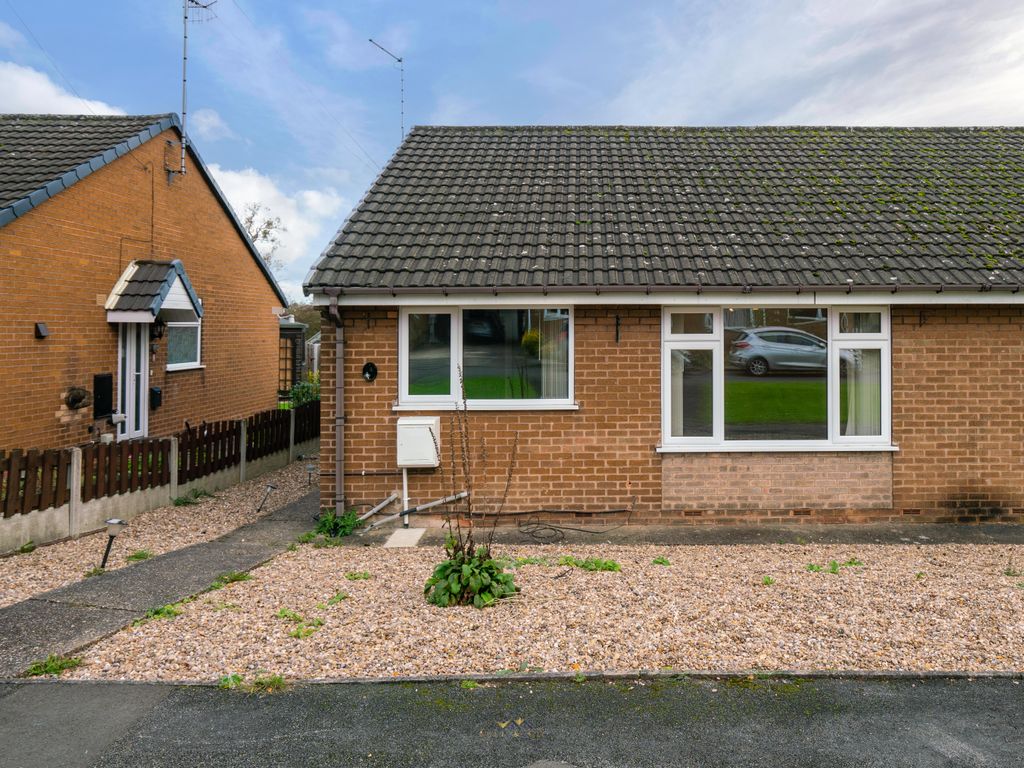 2 bed semidetached bungalow for sale in Wharf Lane, Staveley