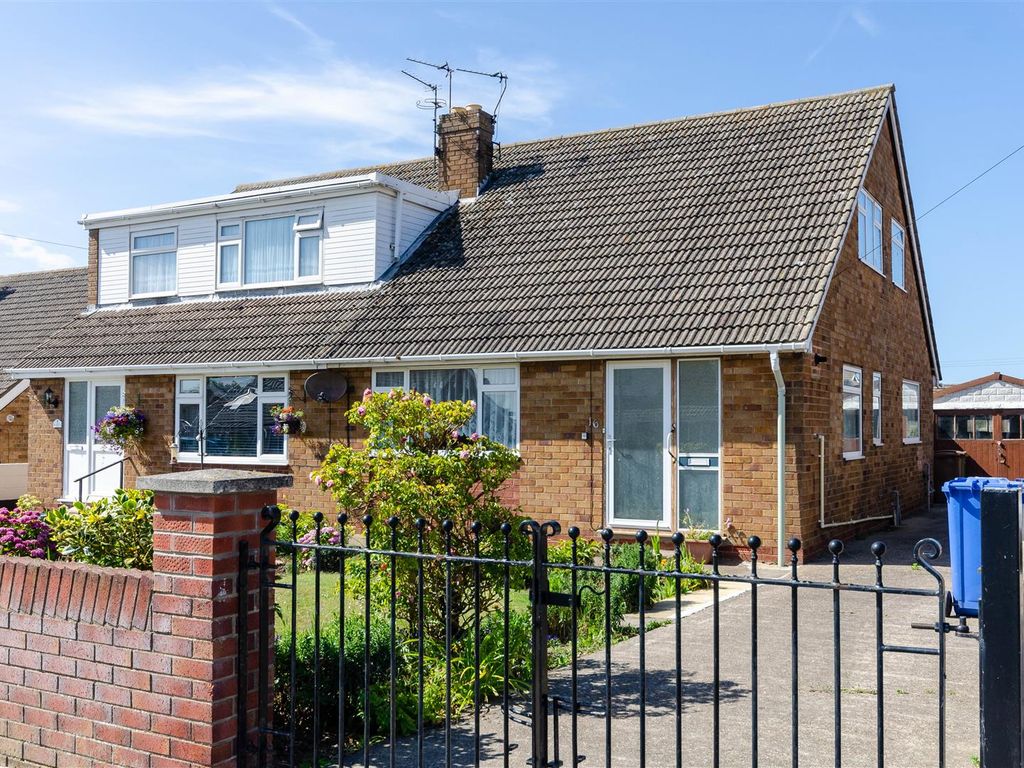 3 bed semidetached bungalow for sale in Ryecroft Drive, Withernsea