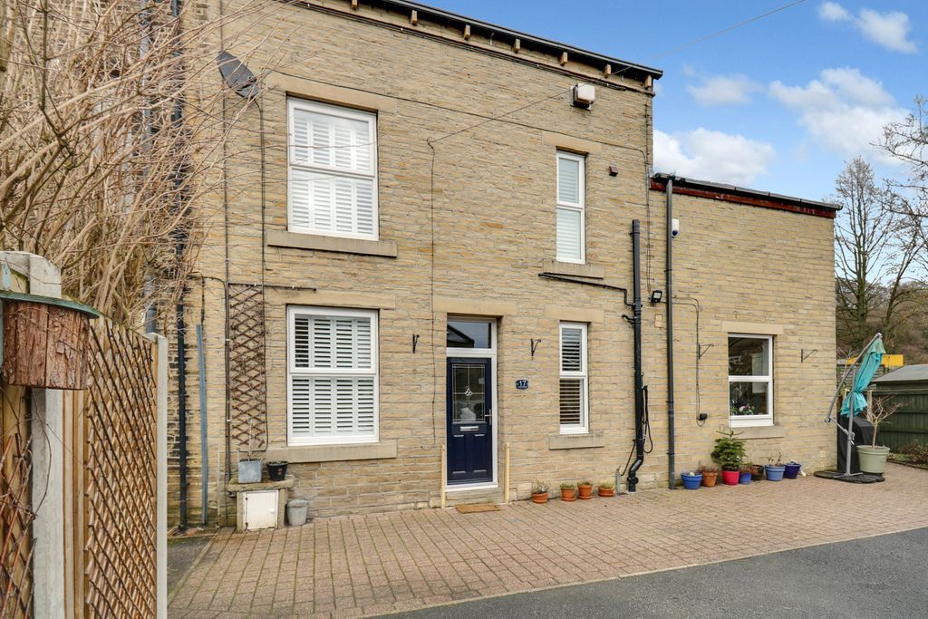 3 bed end terrace house for sale in Hobart Buildings, Hawksclough