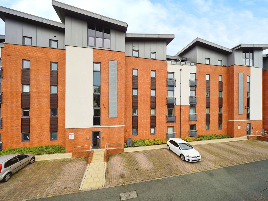 2 bed flat for sale in Egerton Street, Chester CH1, £190,000 Zoopla