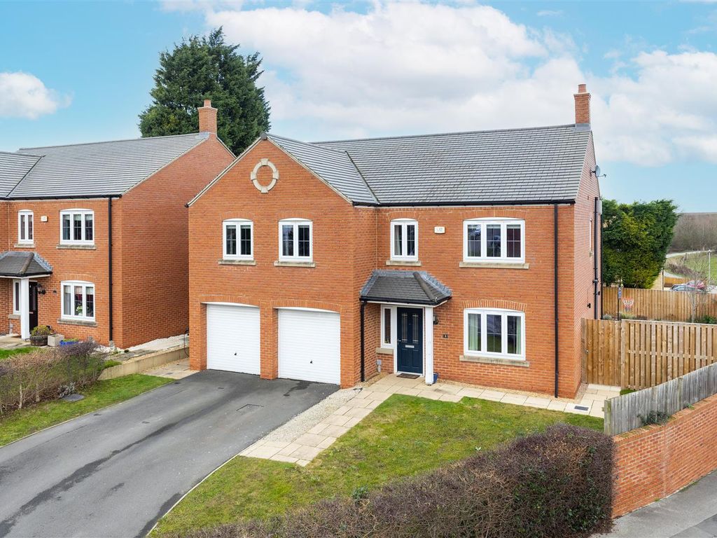 5 bed detached house for sale in Grange Farm Court, Micklefield, Leeds