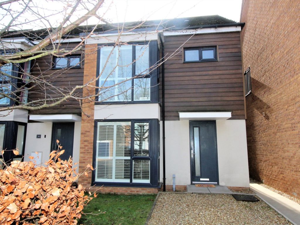 3 bed semidetached house for sale in Pasture Way, Tickhill, Doncaster