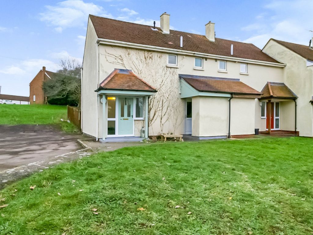 2 bed end terrace house for sale in Eagle Road, St. Athan, Barry CF62