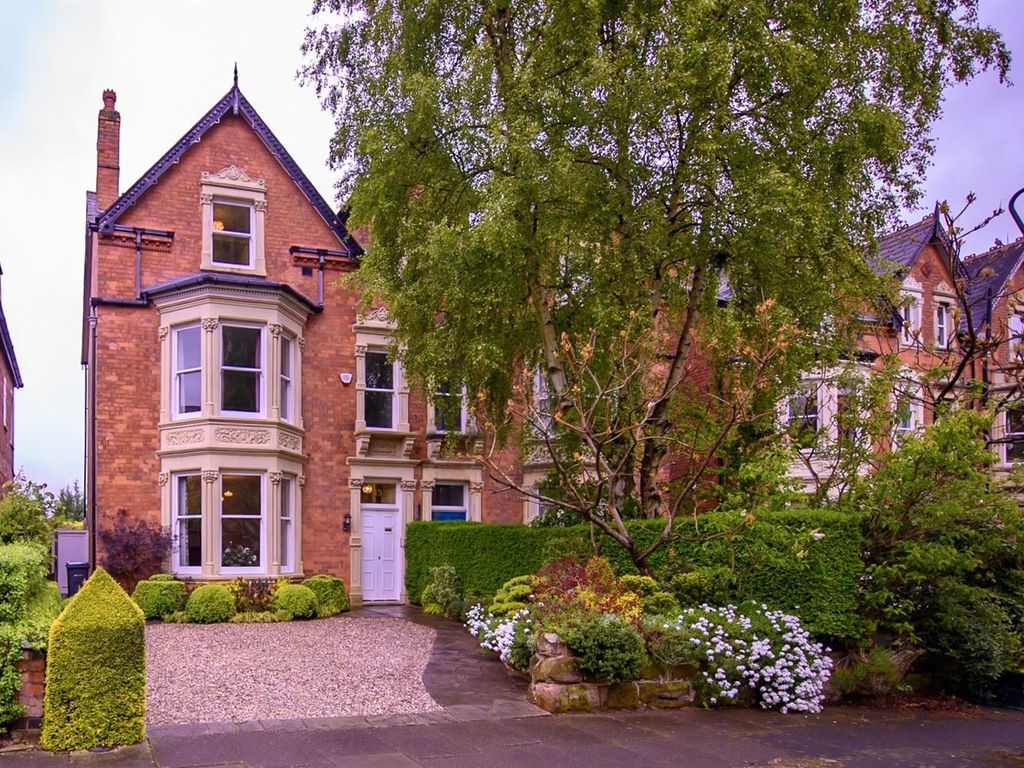 7 bed semidetached house for sale in Lyttelton Road, Edgbaston