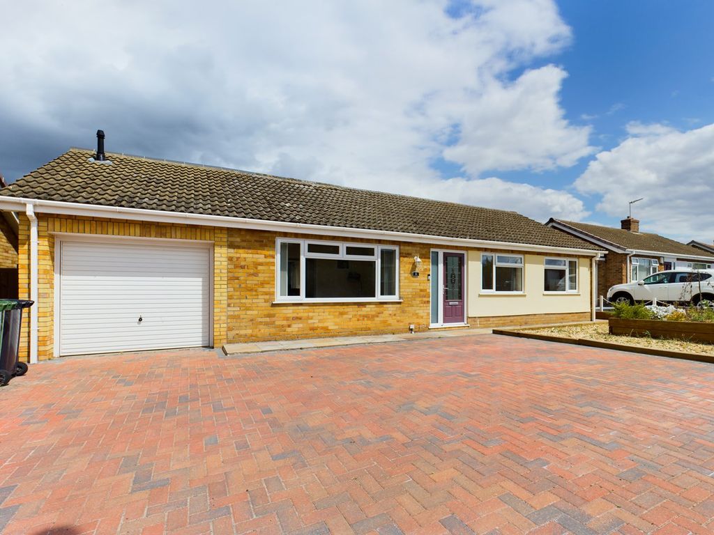3 bed bungalow for sale in Manby Road, Downham Market PE38 Zoopla