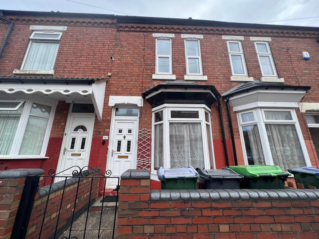 2 bed terraced house for sale in Gilbert Road, Edgbaston, Birmingham