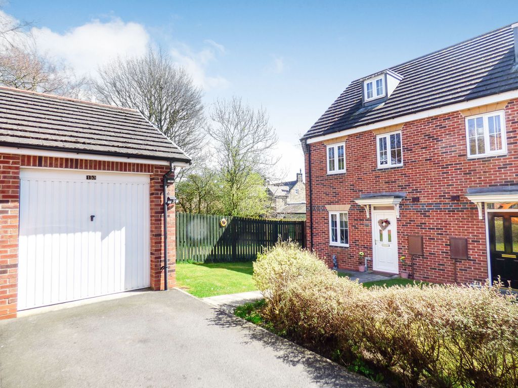 3 bed town house for sale in Deepdale Drive, Consett DH8 Zoopla