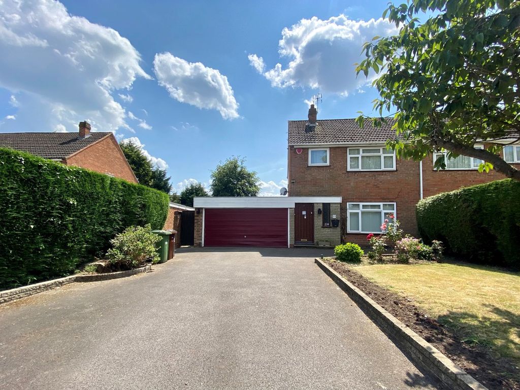 3 bed semidetached house for sale in Oxhill Road, Shirley, Solihull