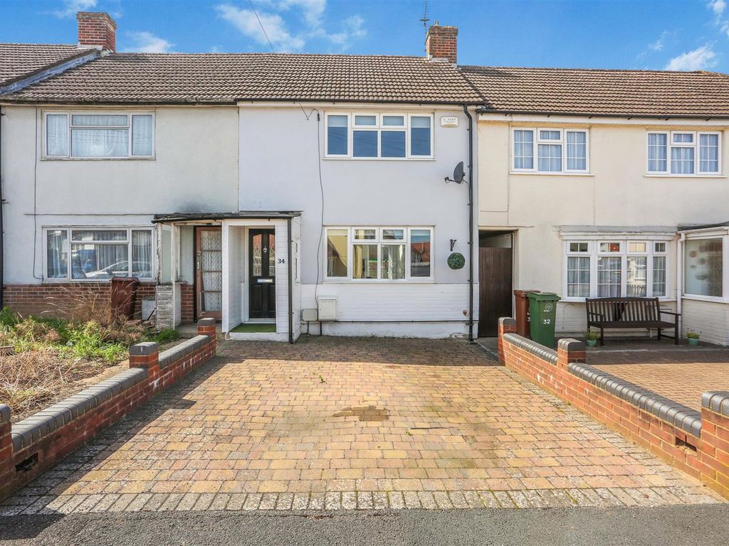 2 bed terraced house for sale in Huntingdon Gardens, Worcester Park KT4