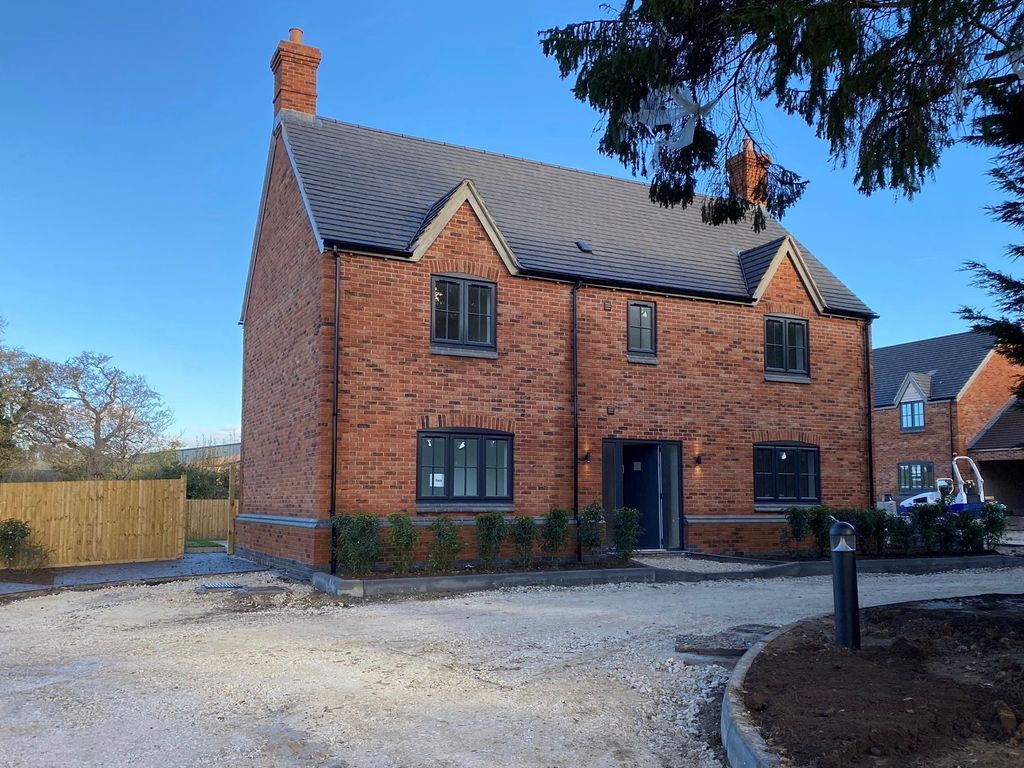 New home, 4 bed detached house for sale in Ashbourne Road, Sudbury