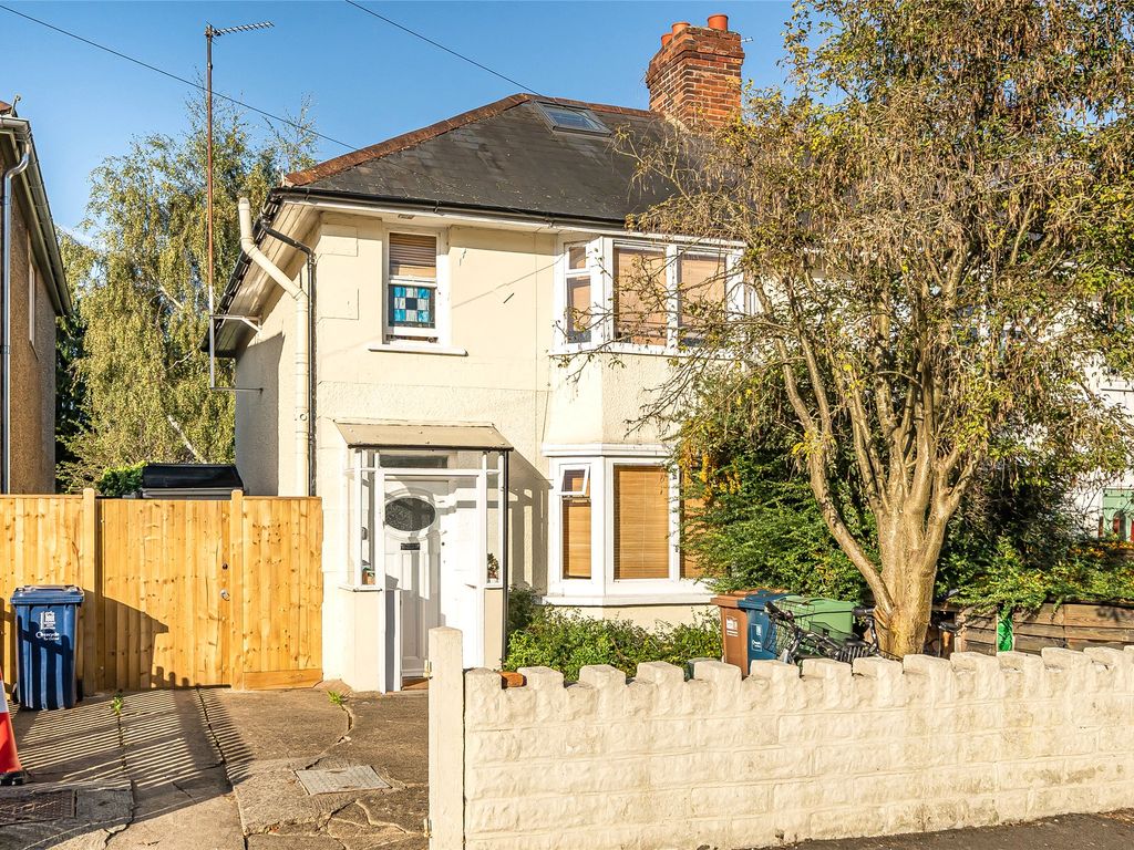 3 bed semidetached house for sale in Campbell Road, Oxford
