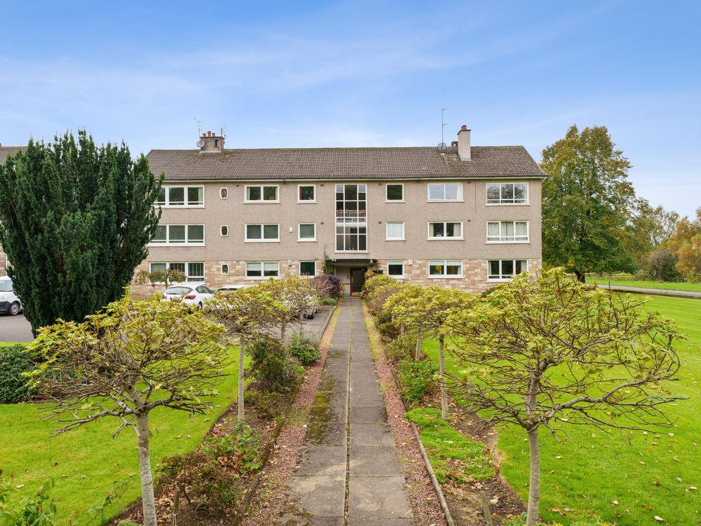 3 bed flat for sale in Douglas Drive, Newton Mearns, East Renfrewshire