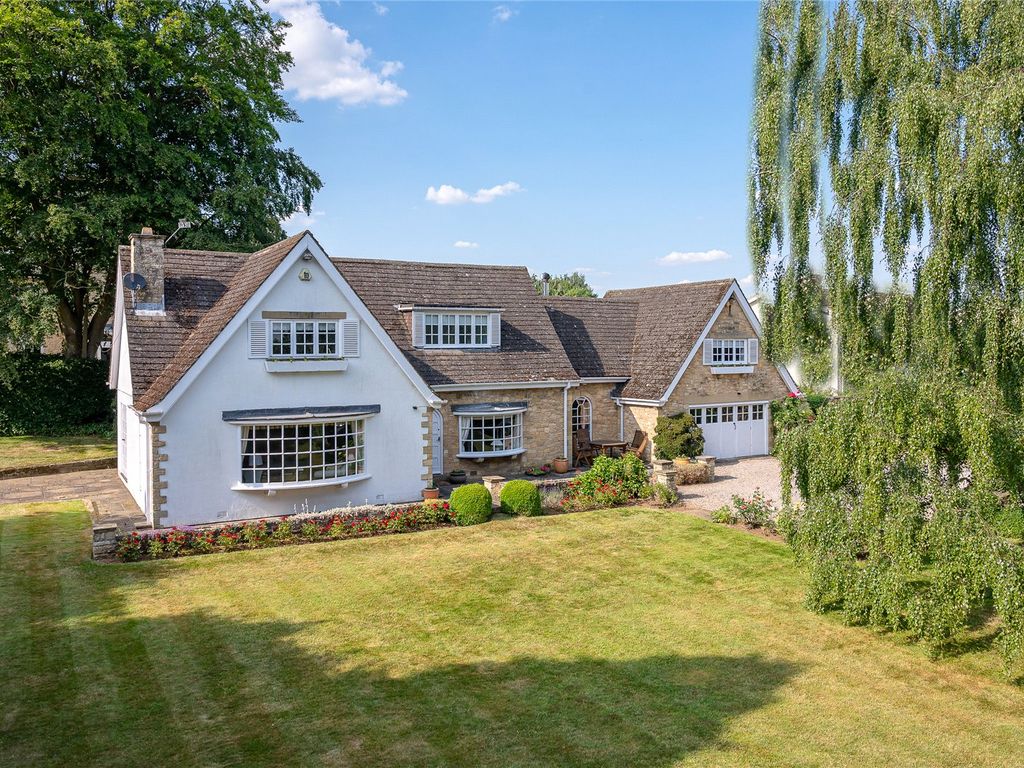 4 bed country house for sale in Cleavesty Lane, East Keswick LS17 Zoopla
