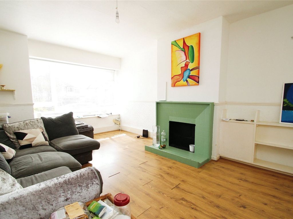 2 bed to rent in Eastern Avenue East, Romford RM1 Zoopla