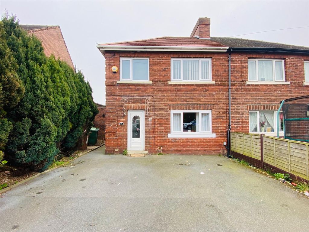 3 bed semidetached house for sale in Swithenbank Avenue, Ossett WF5