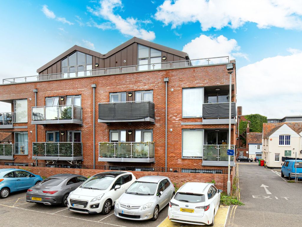 2 bed flat for sale in Dover Street, Canterbury CT1, £75,000 Zoopla
