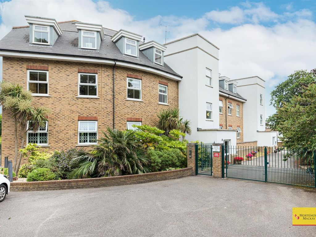 3 bed flat for sale in Village Road, Enfield EN1 Zoopla