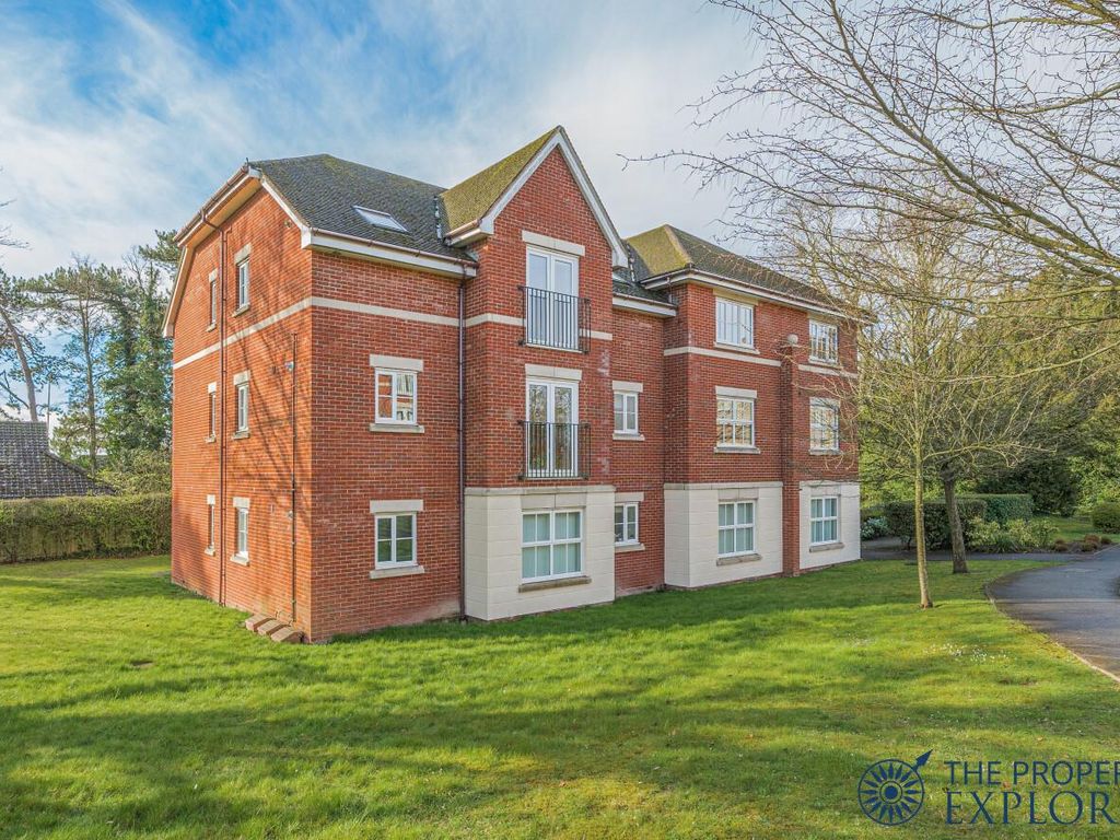 2 bed flat for sale in Darlington Road, Basingstoke RG21, £240,000 Zoopla