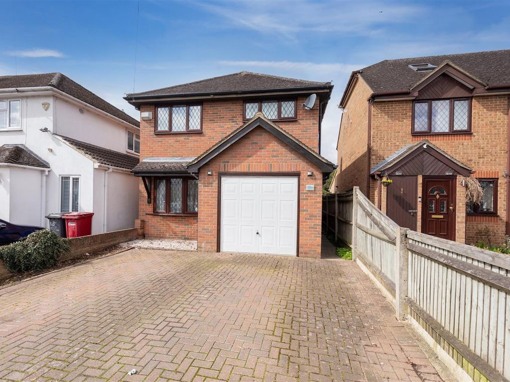 4 bed detached house for sale in Oldway Lane, Cippenham, Slough SL1