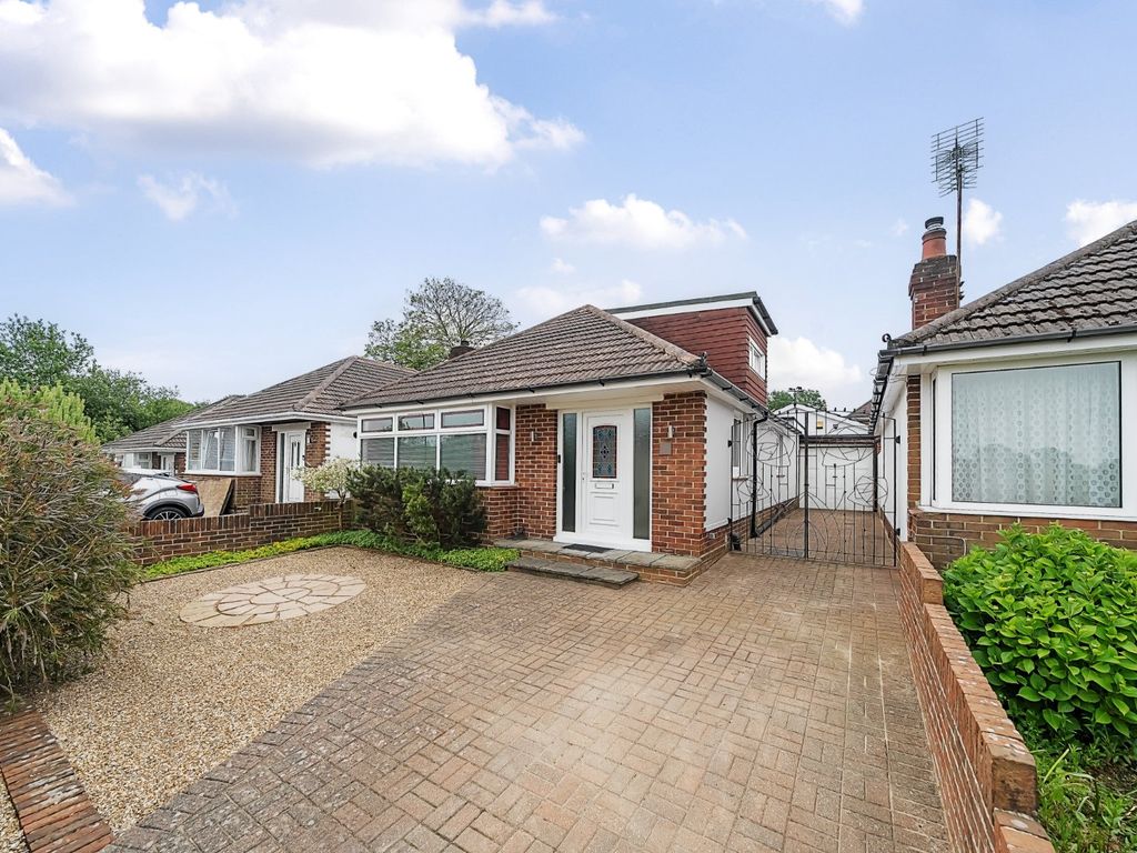 1 bed bungalow for sale in Eynham Avenue, Bitterne, Southampton