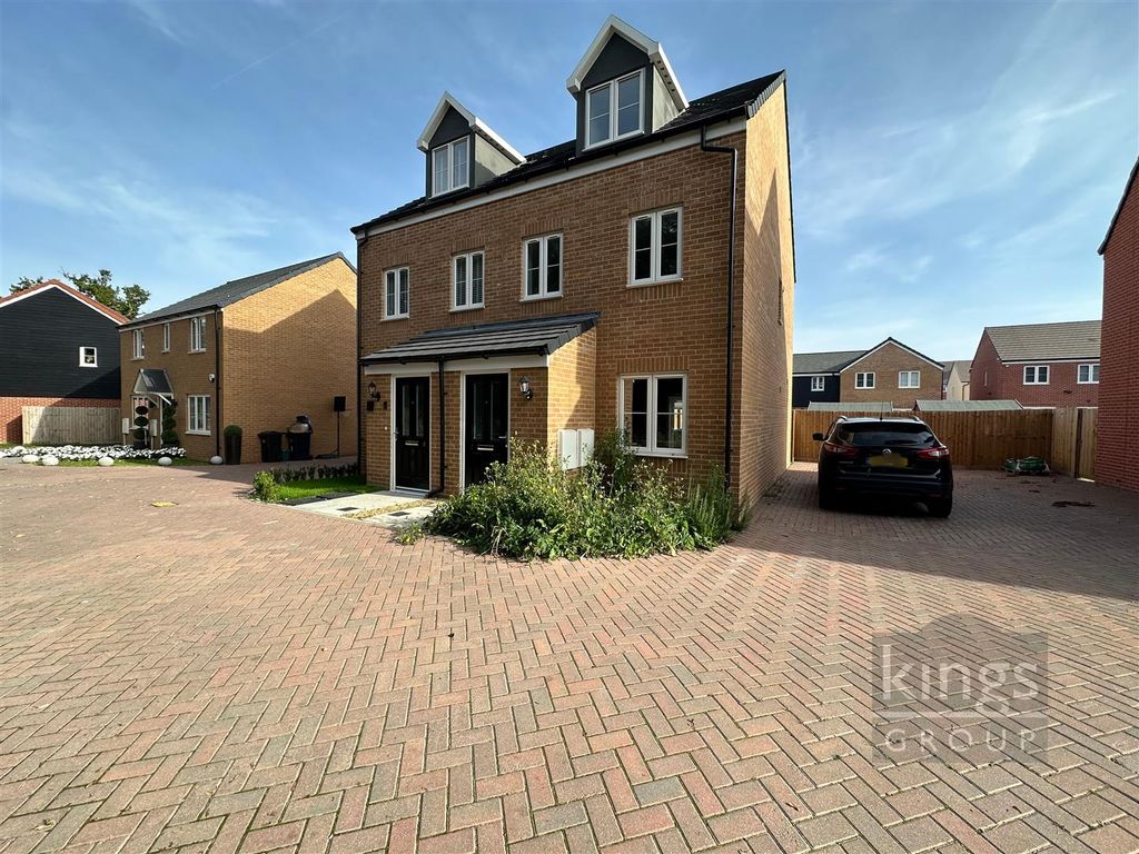 3 bed semidetached house for sale in Grove, Harlow CM17, £450,000 Zoopla