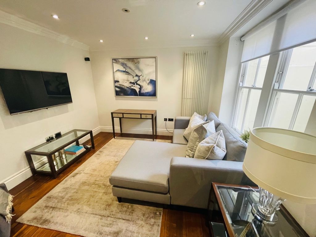 1 bed flat to rent in Kensington Gardens Square, Bayswater W2 Zoopla