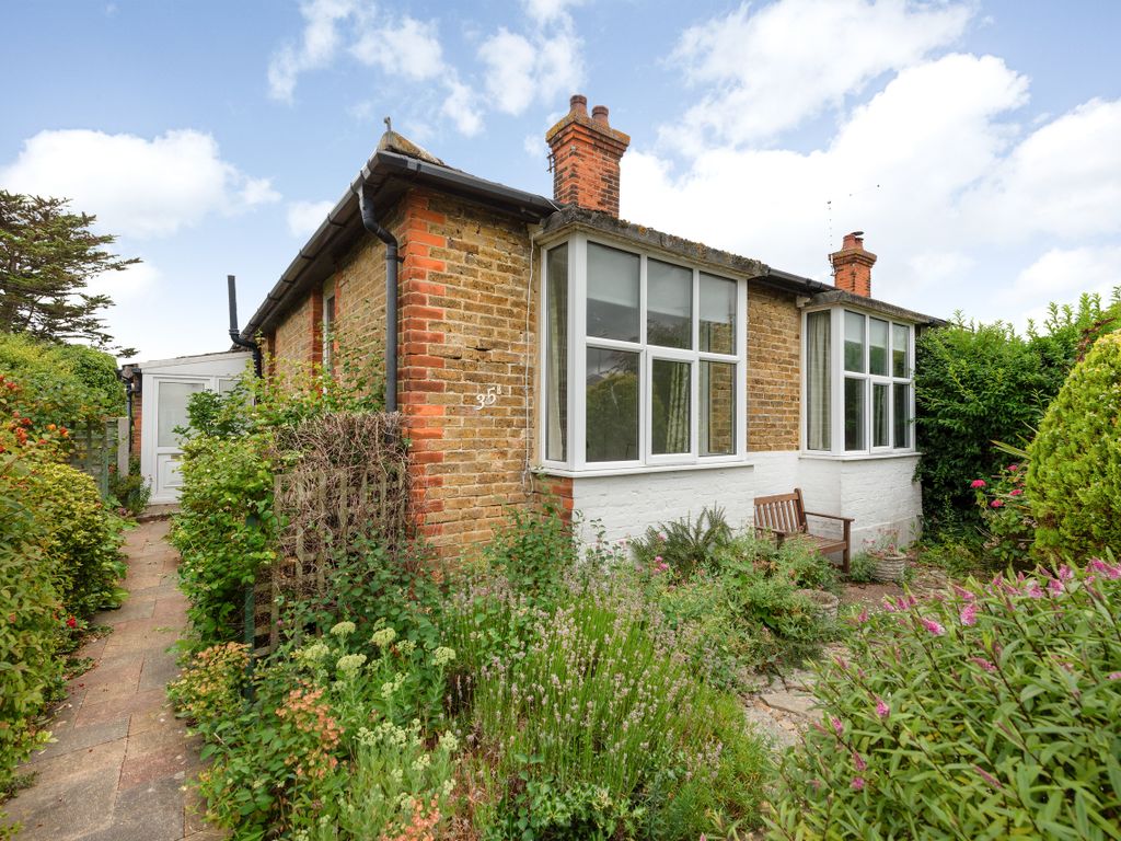 2 bed semidetached bungalow for sale in Fitzroy Road, Tankerton