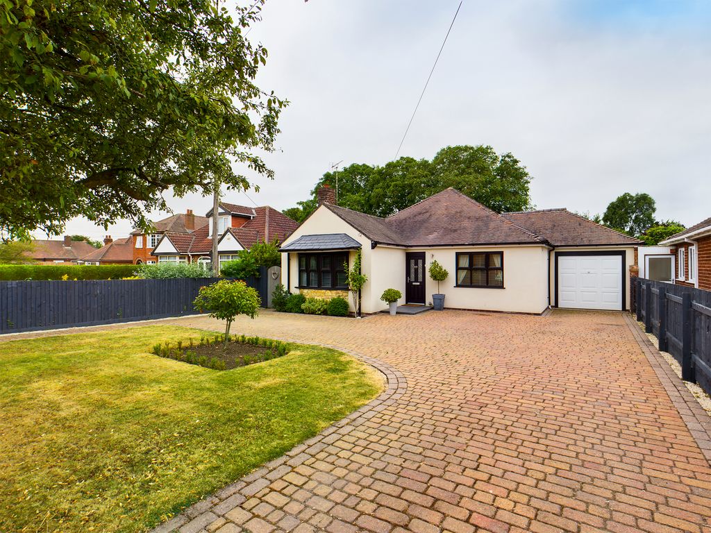 3 bed bungalow for sale in Grantham Road, Waddington, Lincoln LN5 Zoopla