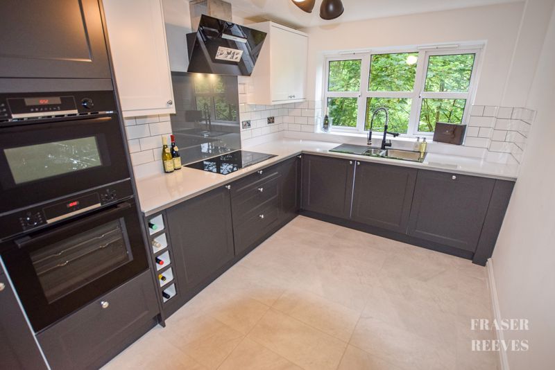 3 bed flat to rent in Mill Bridge Gardens, NewtonLeWillows WA12, £900